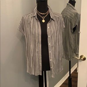 3/25 💵 Lucky Brand Striped button down